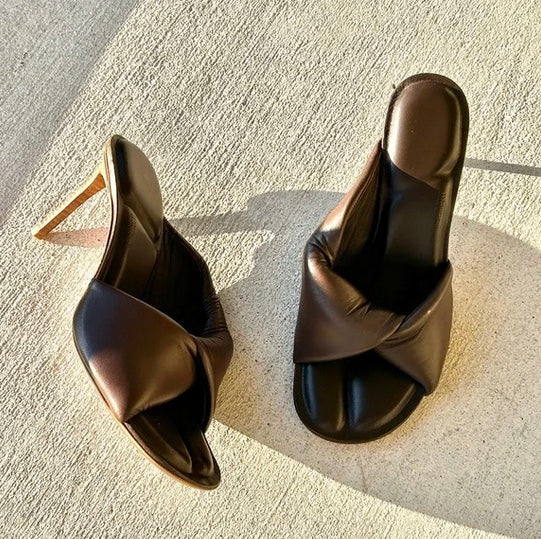 JACQUEMUS Les Mules Bagnu Twisted Brown Lambskin Sandals