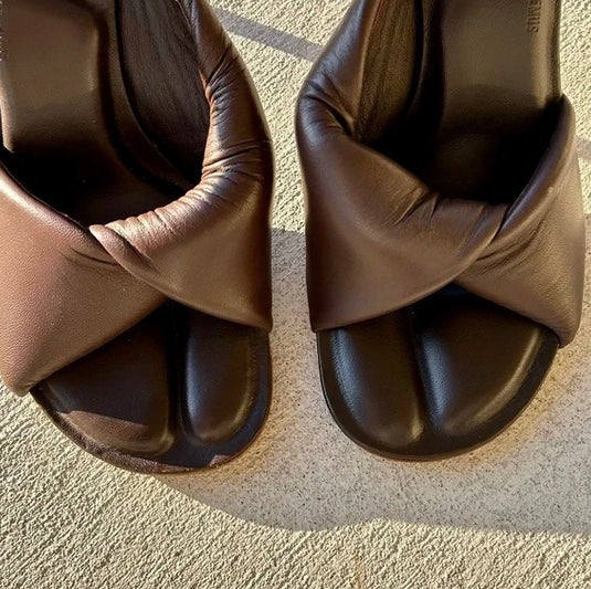 JACQUEMUS Les Mules Bagnu Twisted Brown Lambskin Sandals