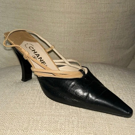 CHANEL CC Logo Beige Black Pointed Toe Slingback Pumps